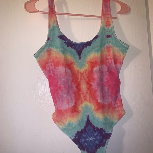 Bodysuits - Picture 3 of 6